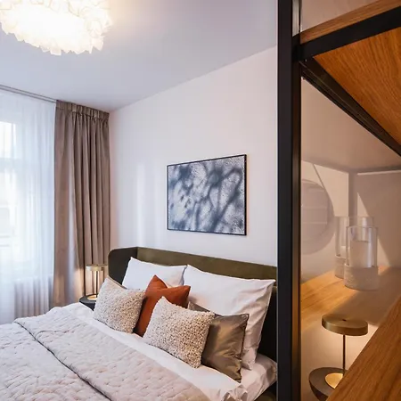 Apartman My Second - Lucemburska 16, 39 *